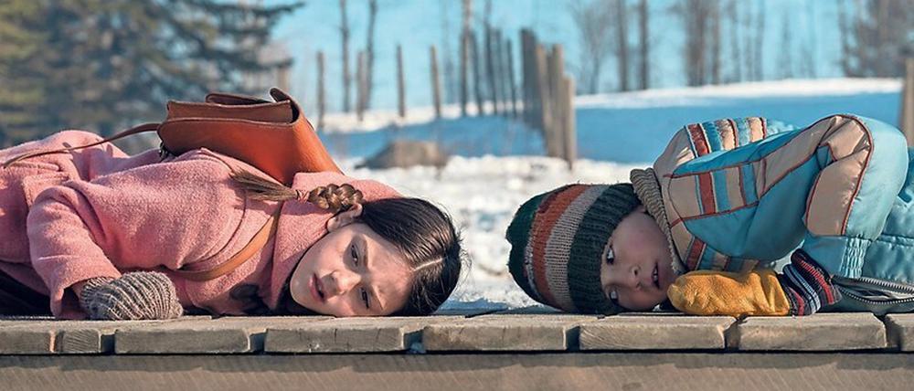 Da kommt was. Die Geschichte scheint manchmal rückwärtszulaufen.