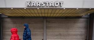 Schon lange dicht: Geschäfte in Berlin, hier Karstadt am Kurfürstendamm.