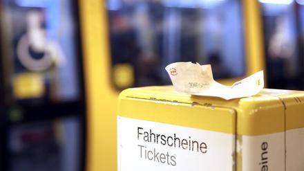 Is’ nicht egal. Ohne Ticket geht’s schlimmstenfalls ins Gefängnis.