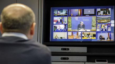 Ungewohnte Kommunikation: Bundesfinanzminister Olaf Scholz (SPD) bei der Videokonferenz der EU-Finanzminister. 