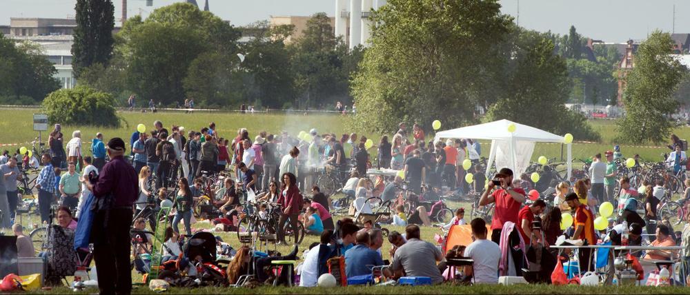 Der Grillplatz auf dem Tempelhofer Feld in Berlin - so sah er im Mai 2015 aus.