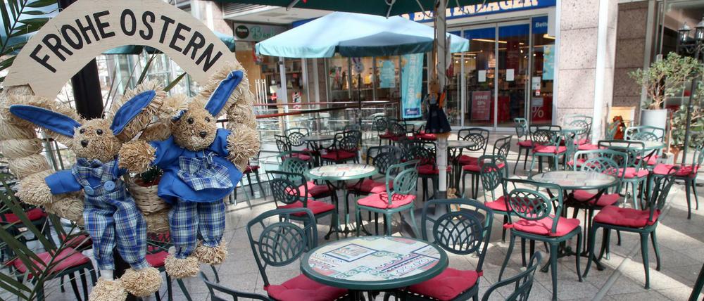 Cafés und Restaurants bleiben auch zu Ostern zu.