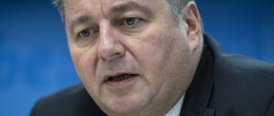 Berlins Innensenator Andreas Geisel (SPD) warf den USA "moderne Piraterie" vor. 