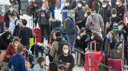 Schon Mitte Februar sollen Reisende aus Europa das Virus ins Land gebracht haben.