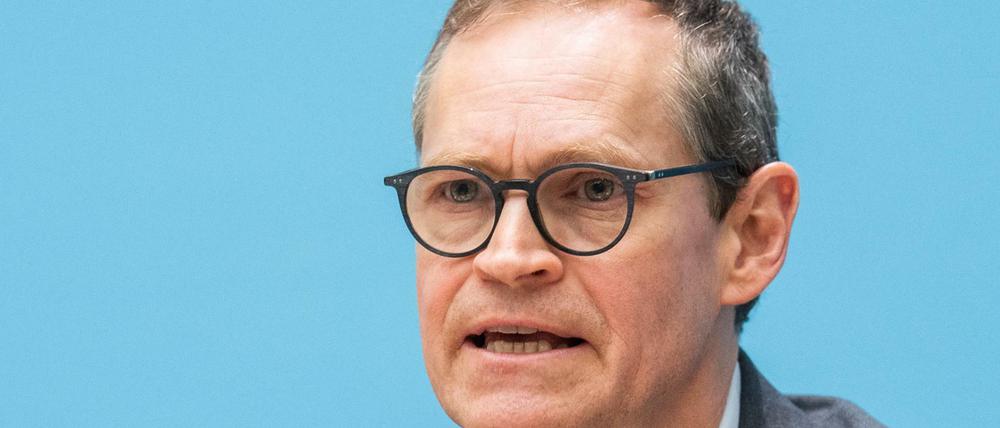 Michael Müller (SPD) bedauert, dass durch seine und Geisels Äußerungen "Schärfe" in den Konflikt gekommen ist.