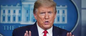 US-Präsident Donald Trump beim Coronabriefing im Weißen Haus