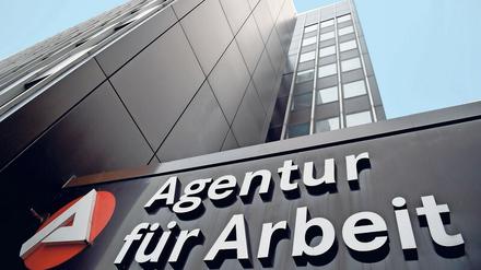 Geht an die Reserven. Die Anträge auf Kurzarbeit könnten die Rücklagen der Bundesagentur für Arbeit – hier die Zentrale von Nordrhein-Westfalen – in Höhe von 26 Milliarden Euro komplett aufzehren.