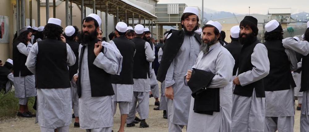 Seit Mittwoch hat die Regierung damit insgesamt 300 Taliban auf freien Fuß gesetzt.