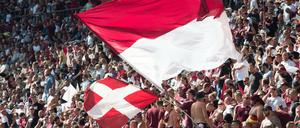 Volle Blöcke beim BFC. Gab es auch schon in der Realität, jedenfalls im DFB-Pokal, so 2018 gegen den 1. FC Köln im Olympiastadion. 