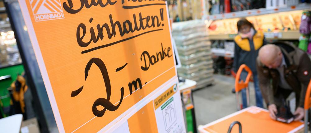 Viele Geschäfte dürfen ab kommender Woche wieder öffnen. Wichtig bei der Entscheidung ist die Frage: Was hilft bei der Bekämpfung der Pandemie?
