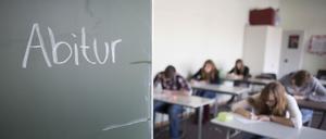 Nur mit Abstand. Auch in normalen Zeiten durften Schüler beim Abitur nicht eng nebeneinandersitzen