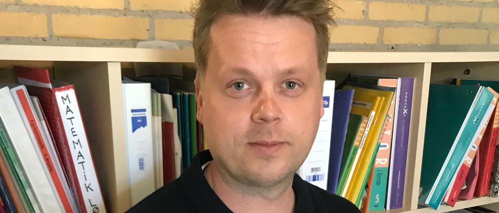 Mads Gylling Jensen ist Lehrer an einer Schule im dänischen Jütland. Er findet, die Kinder haben sich am ersten Tag super benommen.