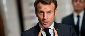 Emmanuel Macron hat die Ausgangssperre verlängert und die Soforthilfen erhöht.