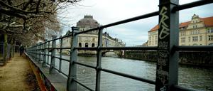 Als nächstes sollen die Museen öffnen. Blick vom Spreeufer in Richtung Museumsinsel.