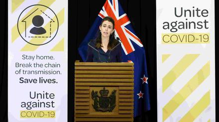 Premierministerin Jacinda Ardern wird für ihr Krisenmanagement gelobt.