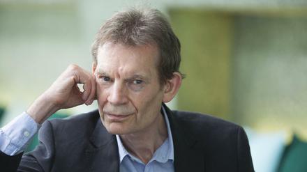 Der britische Schriftsteller Graham Swift, 70  