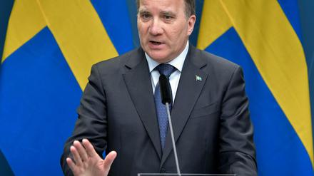 Klare Ansage: Premier Stefan Löfven warnt die Bürger.