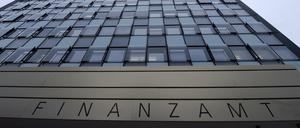 Nicht alle Büros sind besetzt. Auch Sachbearbeiter im Finanzamt arbeiten im Homeoffice. 