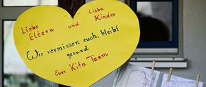 Ein Gruß eines Kita-Teams an Kinder und Eltern.