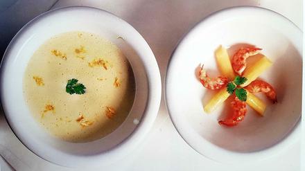 Saure Ingwerschaumsuppe mit Krebsen und Spargelspitzen nach Albert Bouley