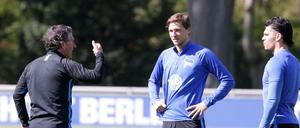 Niklas Stark (Mitte) will endlich wieder spielen. 