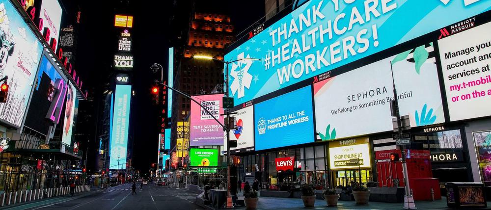 Symbol der Krise: Der fast menschenleere Times Square in New York. 