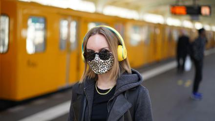 Ab dem 27. April 2020 ist ein Mundschutz bei der Nutzung des öffentlichen Nahverkehrs in Berlin verpflichtend.