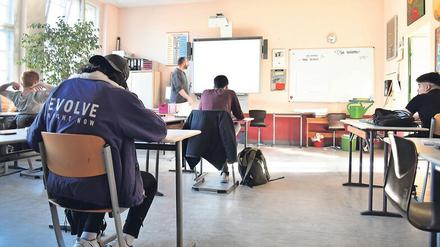 An der Johanna-Eck-Schule in Tempelhof sind die Zehntklässler zurück, sie werden in Kleingruppen unterrichtet. 