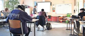 An der Johanna-Eck-Schule in Tempelhof sind die Zehntklässler zurück, sie werden in Kleingruppen unterrichtet. 