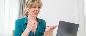 Erschwerte Bedingungen für Bewerber: Gespräche laufen jetzt meist per Videochat.