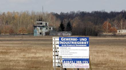 Mit dem früheren Militärflugplatz der Roten Armee in Oranienburg wurden Geschäfte gemacht.
