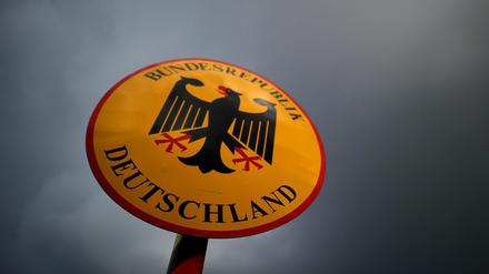 Dunkle Wolken über der Republik.