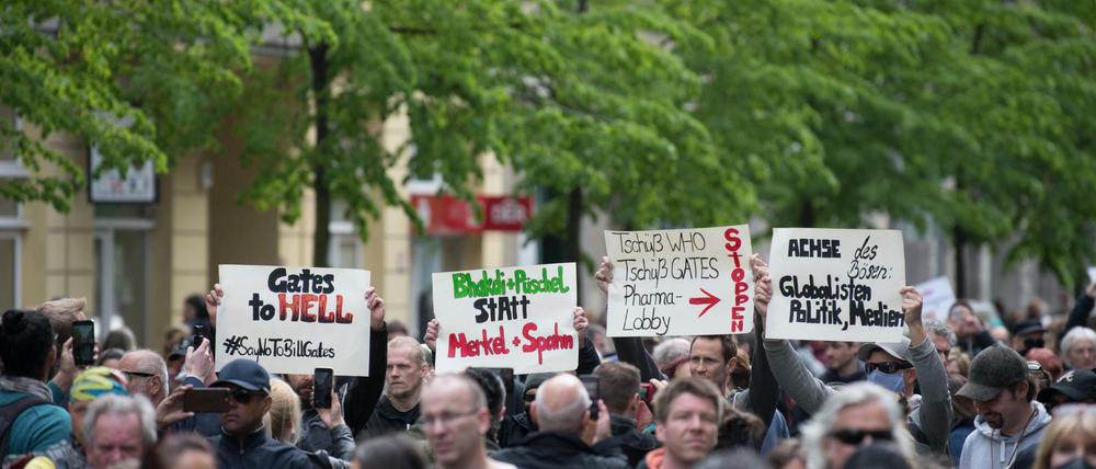 Trotz eines Demonstrationsverbots demonstrierten am Wochenende Menschen in Berlin gegen die die Corona-Einschränkungen.