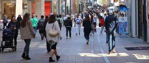 Zustimmung für Lockerungen. Die Mehrheit der Deutschen ist zufrieden mit den Beschlüssen.