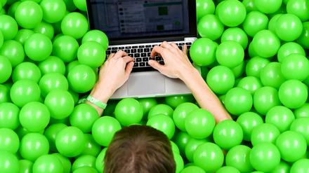 Das Bällebad kann in diesem Jahr nicht geben, re:publica und Media Convention finden als TV-Stream statt – Diskussionen sind dennoch möglich. 