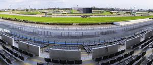 Keine Zuschauer, ein paar Pferde und ganz viel Geld. Geister-Galopprennen funktionieren in Japan erstaunlich gut.