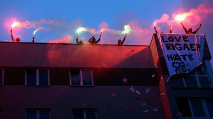 In der Rigaer Straße kommt es immer wieder zu Auseinandersetzungen zwischen Polizei und Autonomen.