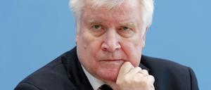 Horst Seehofer greift durch - auch in der Corona-Krise.