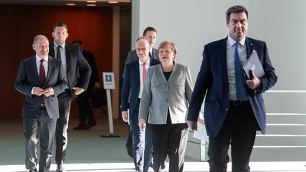 Bundesregierung und Ministerpräsidenten haben neue Lockerungen beschlossen.