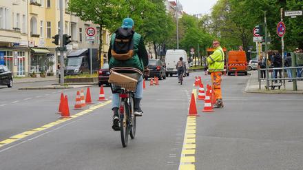 Frisch markiert. Die neue Radspur in Höhe des Amtsgerichtsplatzes.