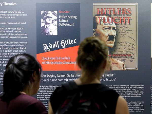 Die Ausstellung räumt auch mit hartnäckigen Verschwörungstheorien auf.