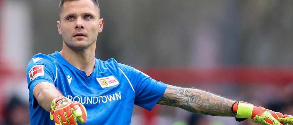 Gibt bald woanders Anweisungen. Torwart Rafal Gikiewicz verlässt nach der Saison den 1. FC Union Berlin.