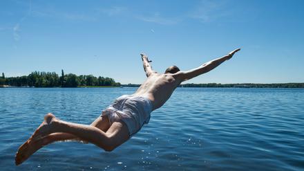 Trotz Corona - Schwimmen in den Berliner und Brandenburger Seen ist weiterhin erlaubt.