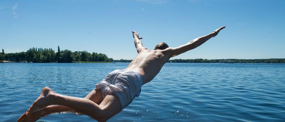 Trotz Corona - Schwimmen in den Berliner und Brandenburger Seen ist weiterhin erlaubt.