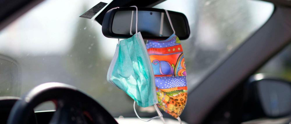 Welche Coronavirus-Sicherheitsregeln gelten im eigenen Auto?