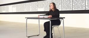 Glanz, Galopp und Gastfreundschaft. Käthe Kruse in der Moabiter Schau. Ihre performative Lesung läuft jetzt online.