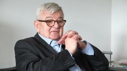 Joschka Fischer führte als grüner Außenminister deutsche Bodentruppen im Kosovokrieg erstmals nach dem Zweiten Weltkrieg in einen Kriegseinsatz.