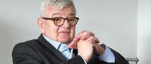 Joschka Fischer führte als grüner Außenminister deutsche Bodentruppen im Kosovokrieg erstmals nach dem Zweiten Weltkrieg in einen Kriegseinsatz.