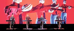 Die Band Kraftwerk bei einem Auftritt in New York.