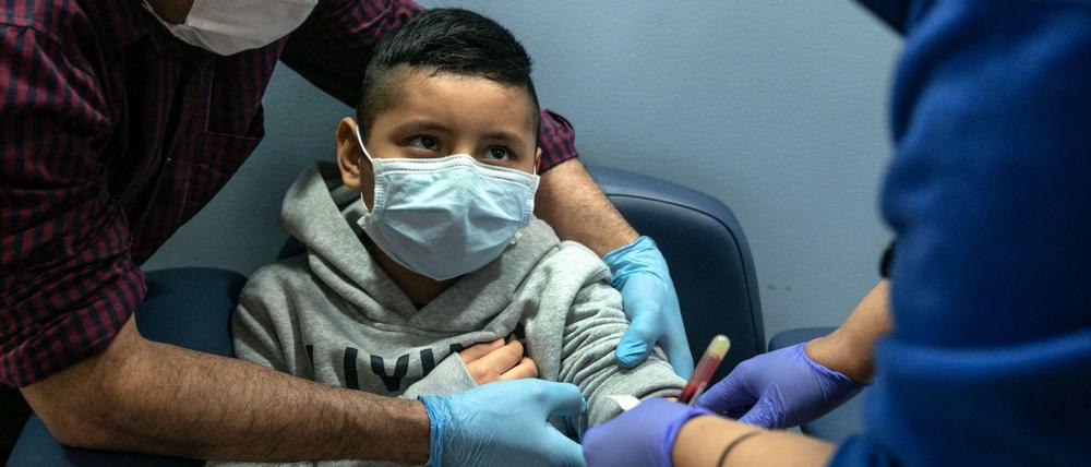 Verdacht auf Covid-19. In den USA sind einige Kinder schwer erkrankt.